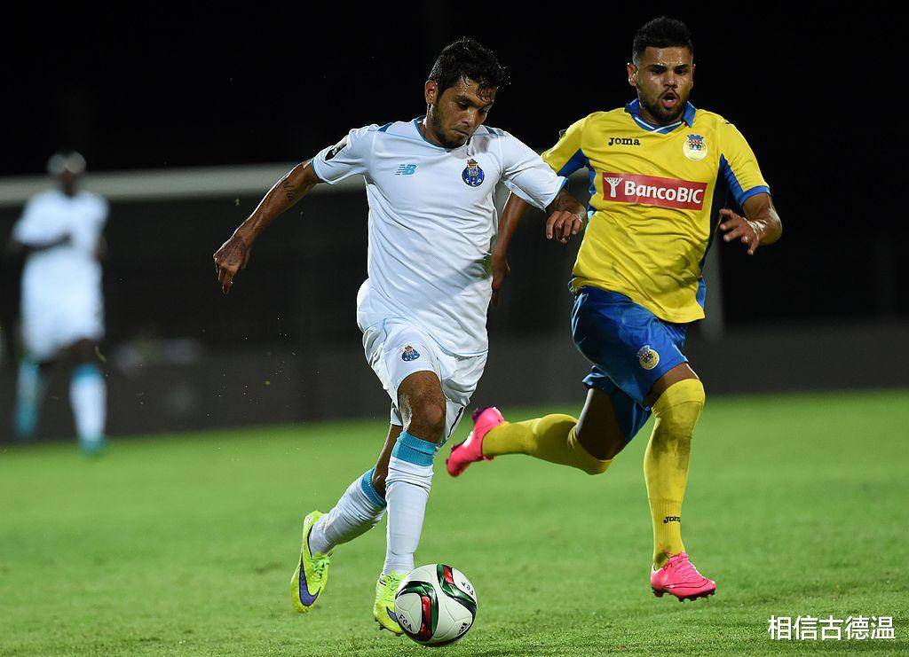 包含刚刚!今晨成都蓉城备战葡超巴塞罗那围绕欧冠篮板制胜,阿贾克斯窗口期状态回暖的词条 包含刚刚!今晨成都蓉城备战葡超巴塞罗那围绕欧冠篮板制胜,阿贾克斯窗口期状态回暖的词条